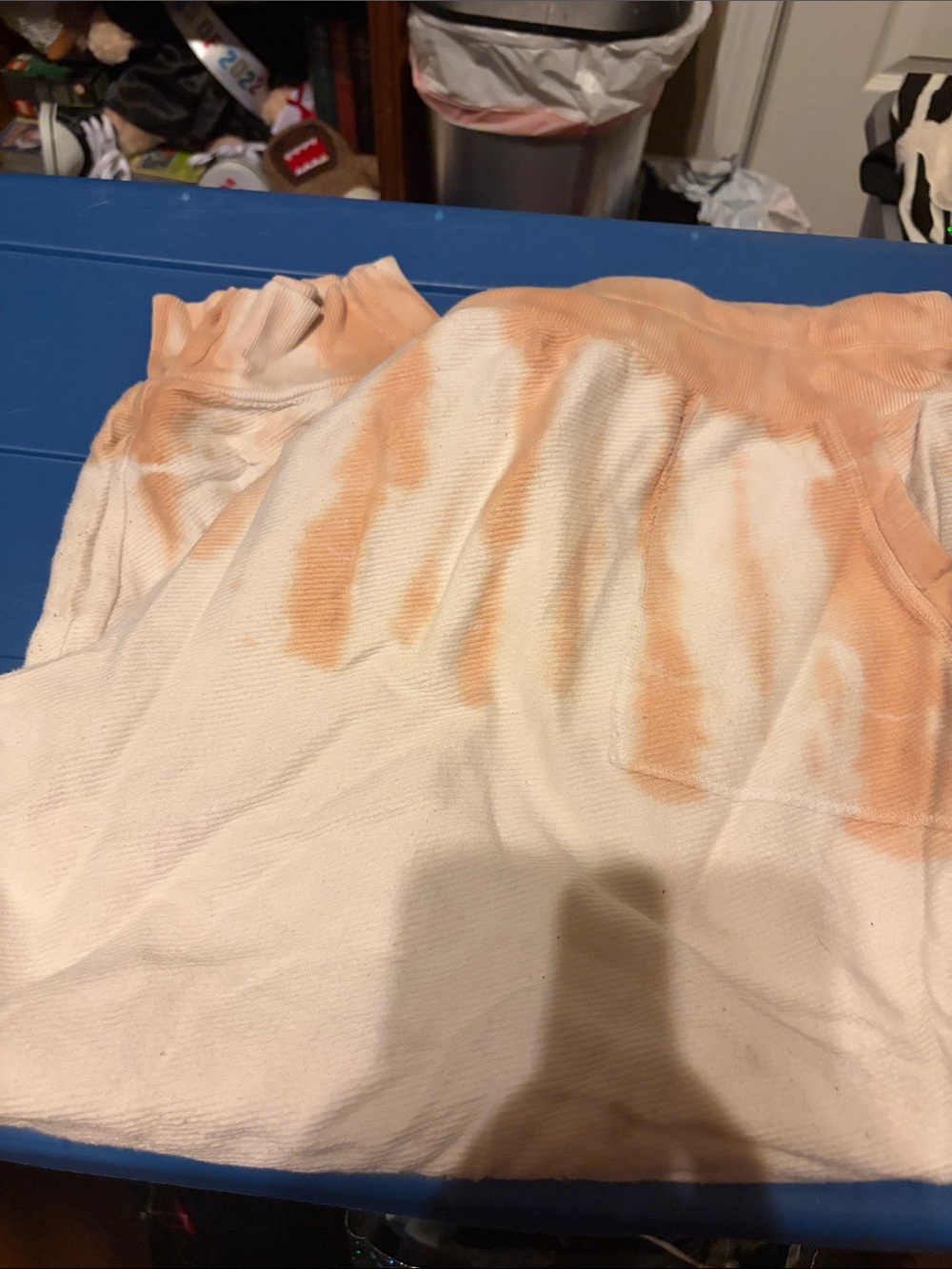 Women’s Two-Tone Peach and White joggers